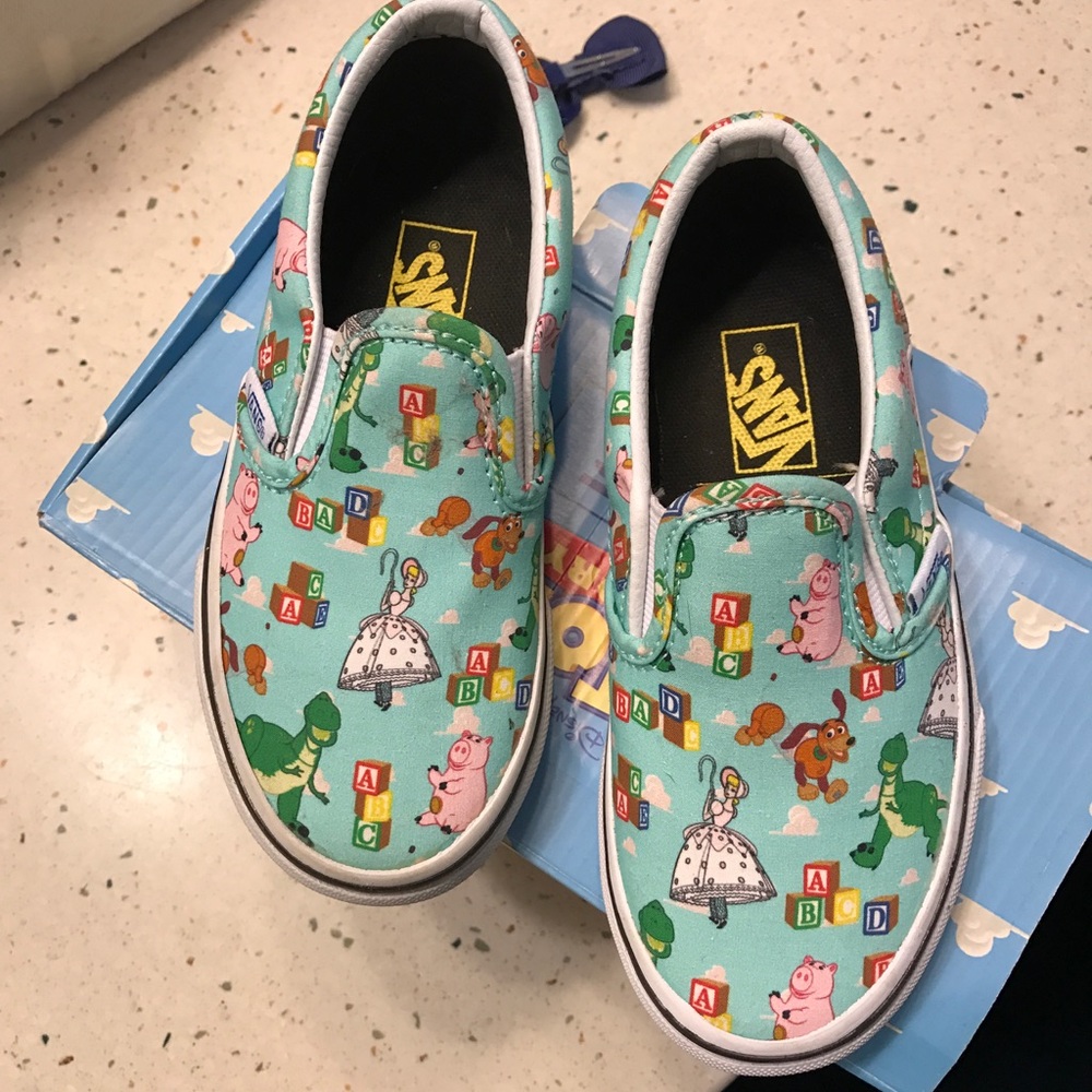 Vans Toy Story slip on sneakers kid size 11